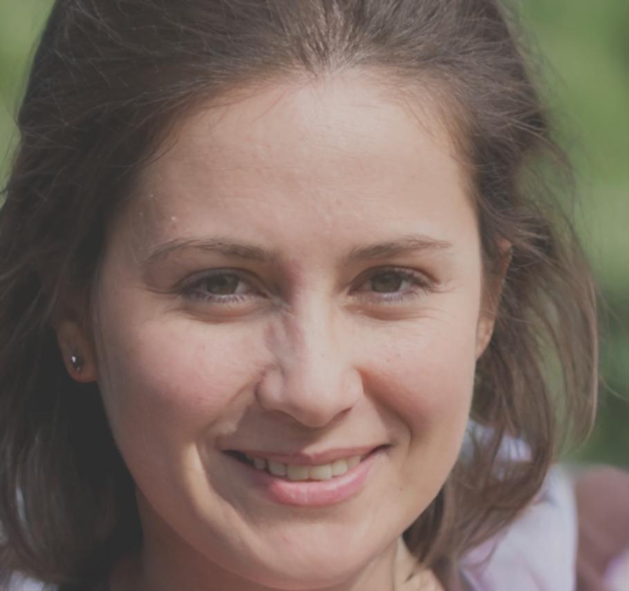 Lisa Wong - Financial Markets Specialist