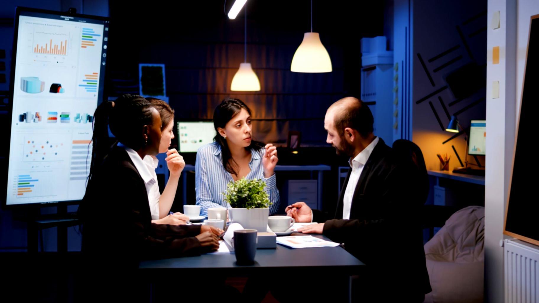 Advanced financial modeling training environment